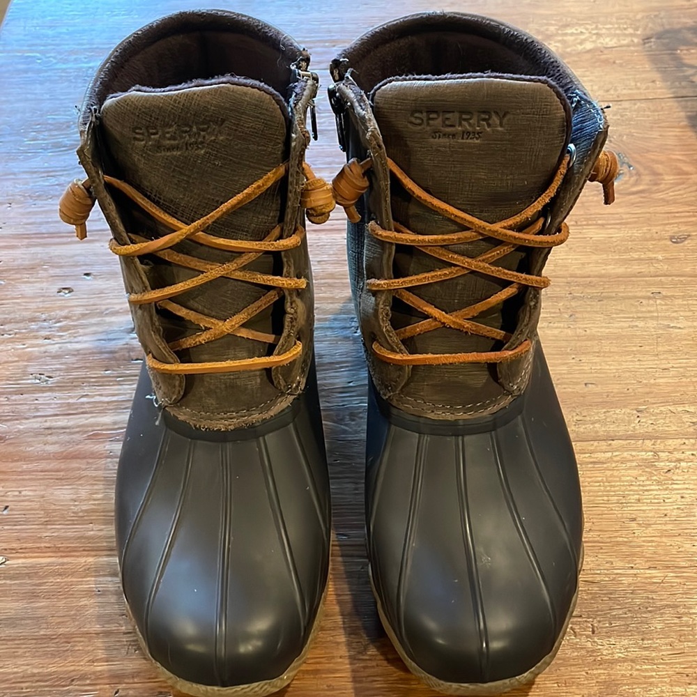 Sperry saltwater duck boots brown and olive womens size 8